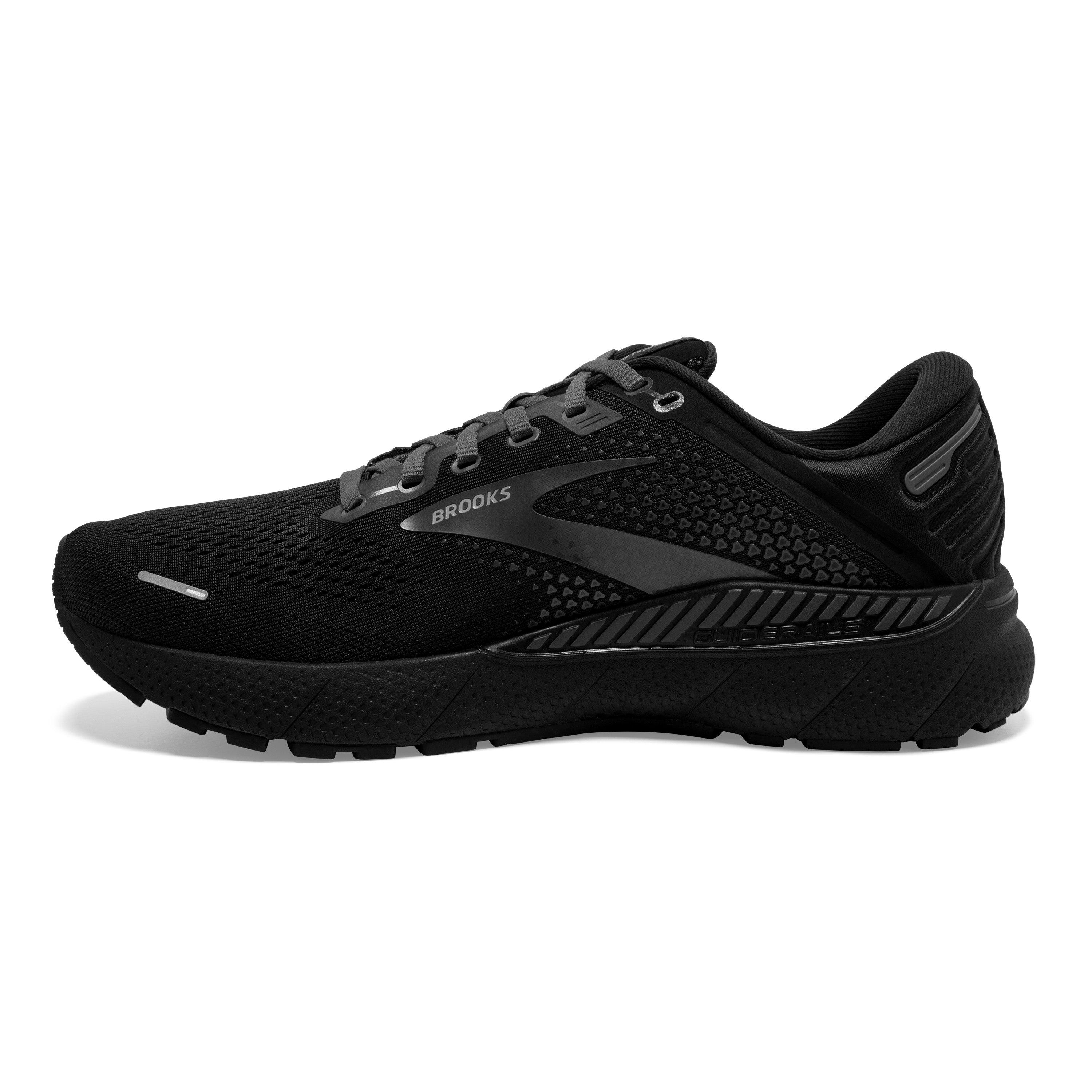 Black brooks men's store shoes